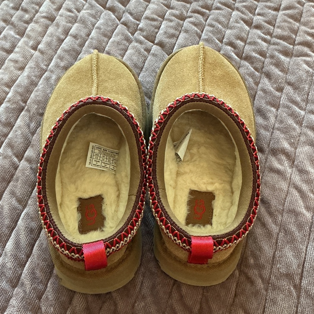 NWOB UGG Tazz 2 girls slippers - Picture 3 of 5